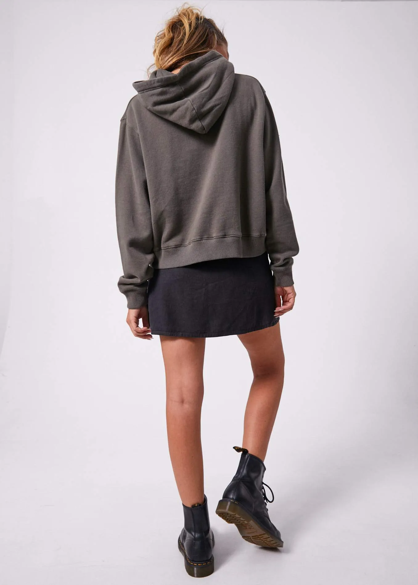 Afends Womens Drive In - Cropped Boyfriend Hood - Military